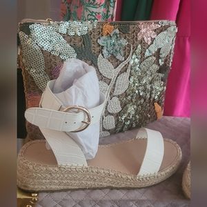 Shoedazzle Darlyn Espadrille demi wedge